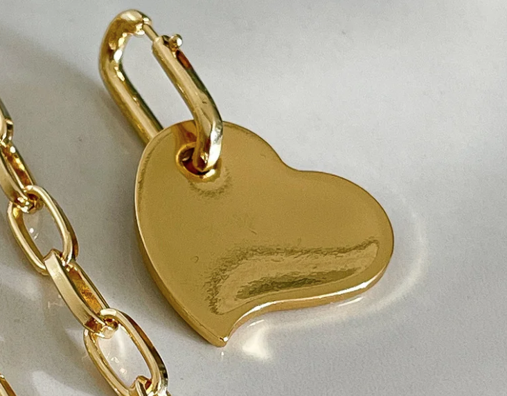 Idalia Love at First Sight Heart With Chain