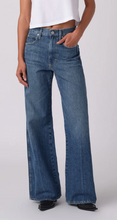 Load image into Gallery viewer, Amo Denim Frida Jean- Admire

